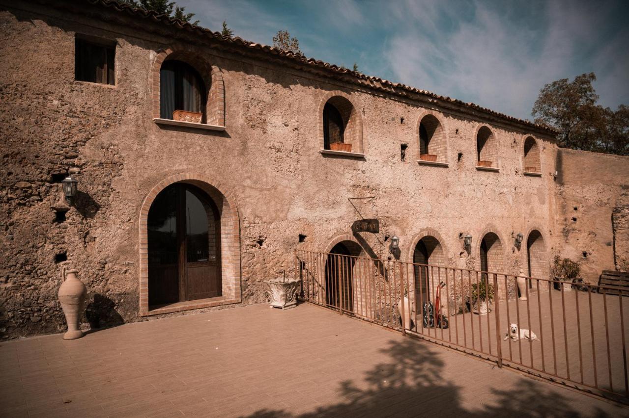 Gasthaus L'Anticocasale Altomonte Exterior foto