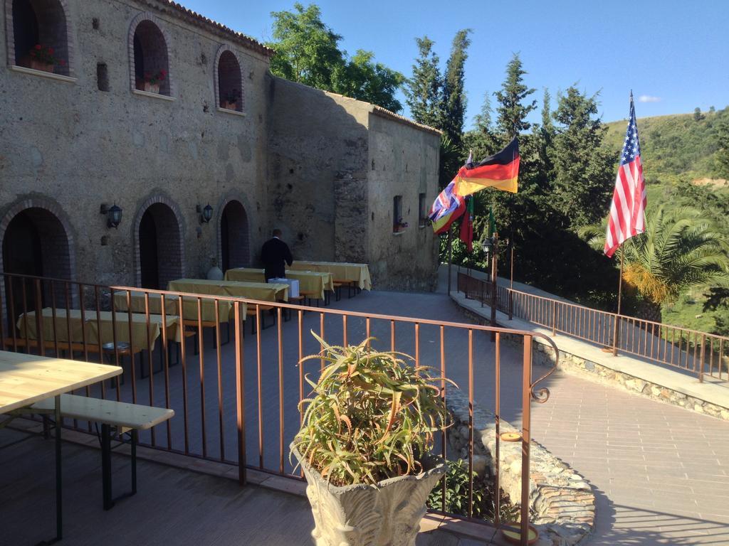 Gasthaus L'Anticocasale Altomonte Exterior foto
